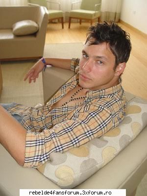 .::derrick james santos ::.