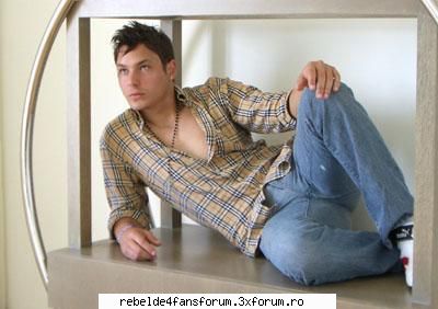 .::derrick james santos ::.