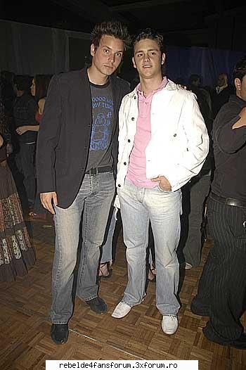 .::derrick james santos ::.