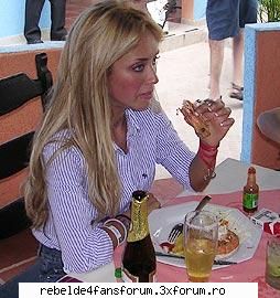 picz dulcik anahi aici ...e zooper dragutza ... are moto p!nk&nbsp; ..k moi